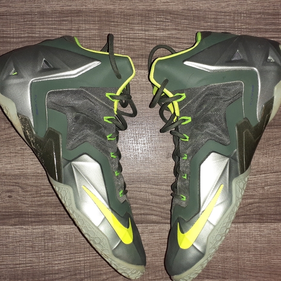 Nike Lebron 11 Dunkman Size 11 Basketball Shoe - Picture 4 of 6
